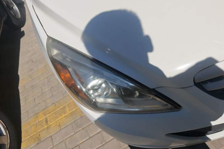 Used BAIC E Series 2013 Sedan 1.3L Manual Lotte Edition Right Front Headlight