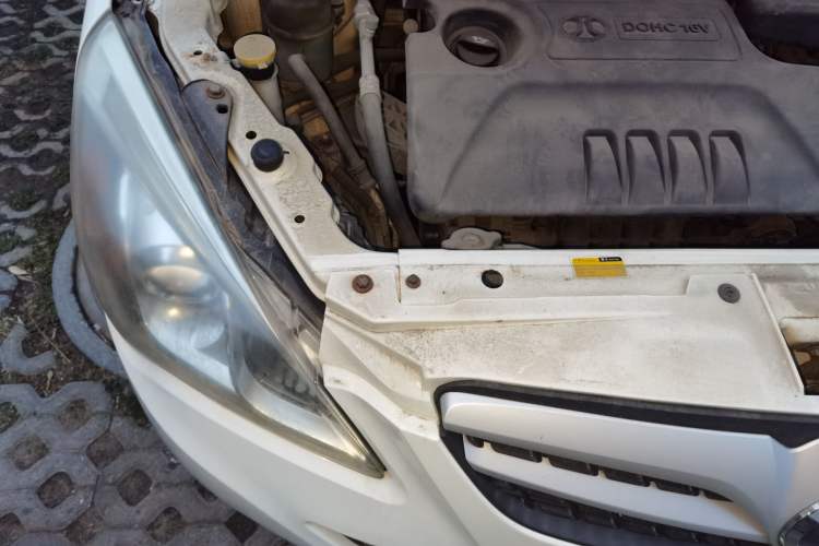 Used BAIC E Series 2013 Hatchback 1.5L Automatic Lotte Edition Right Front Headlight