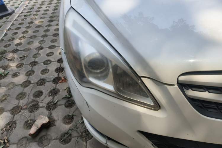 Used BAIC E Series 2013 Sedan 1.3L Manual Lotte Edition Right Front Headlight