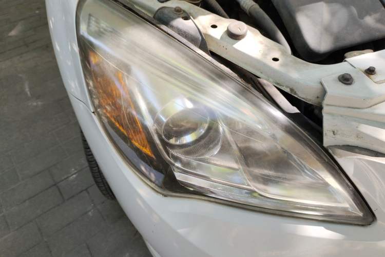 Used BAIC E Series 2013 Sedan 1.5L Automatic Leshang Edition Right Front Headlight