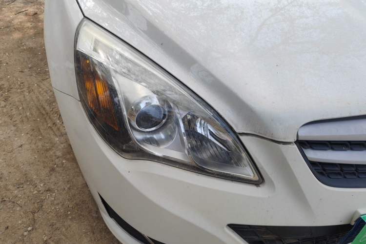 Used BAIC E Series 2013 Hatchback 1.5L Manual Lotte Edition Right Front Headlight
