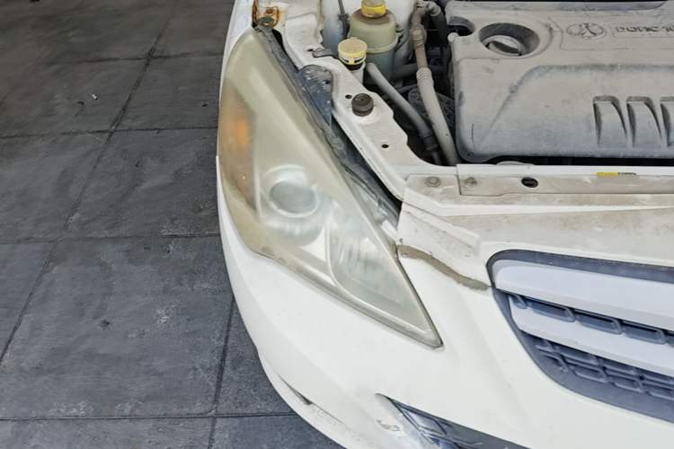 Used BAIC E Series 2013 Hatchback 1.5L Automatic Lotte Edition Right Front Headlight