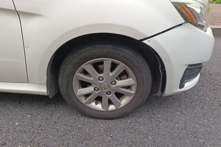 Used BAIC E Series 2013 Sedan 1.5L Manual Leshang Version Right Front Wheel Hub