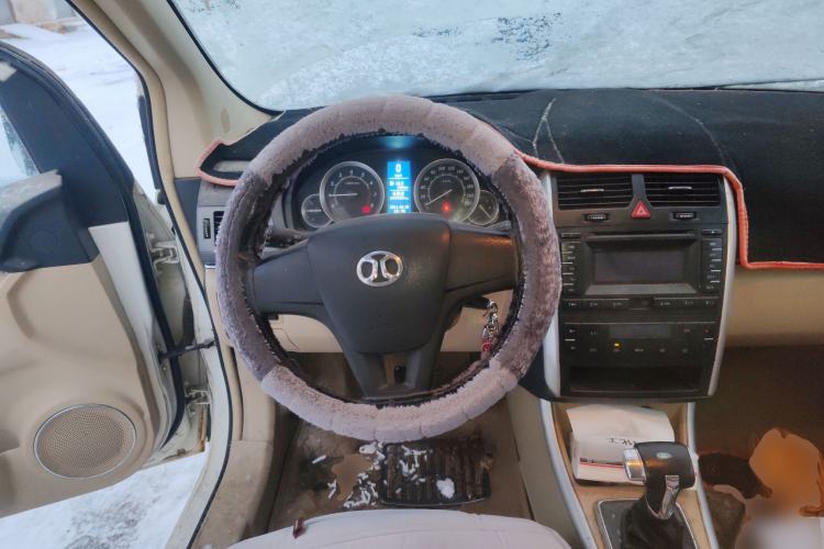 Used BAIC E Series 2013 Sedan 1.5L Automatic Lotte Edition Steering Wheel