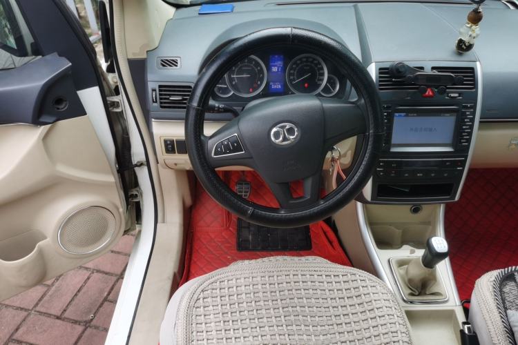Used BAIC E Series 2013 Sedan 1.5L Manual Leshang Version Steering Wheel