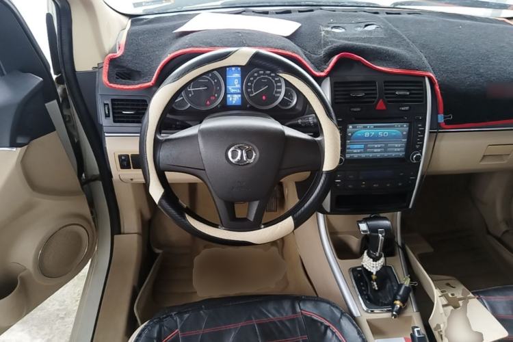 Used BAIC E Series 2013 Sedan 1.5L Automatic Lotte Edition Steering Wheel