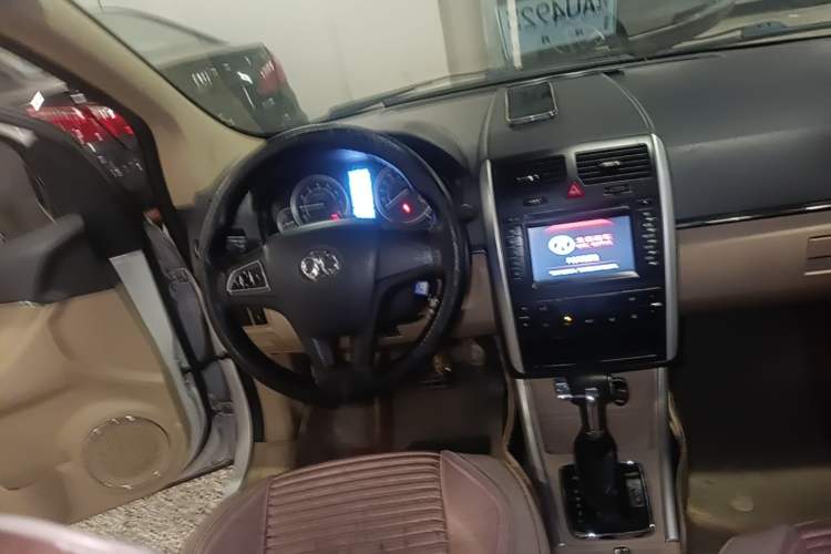 Used BAIC E Series 2013 Sedan 1.5L Automatic Leshang Edition Steering Wheel