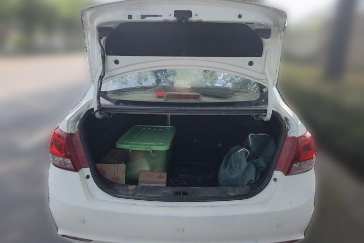Used BAIC E Series 2013 Sedan 1.5L Manual Leshang Version Trunk