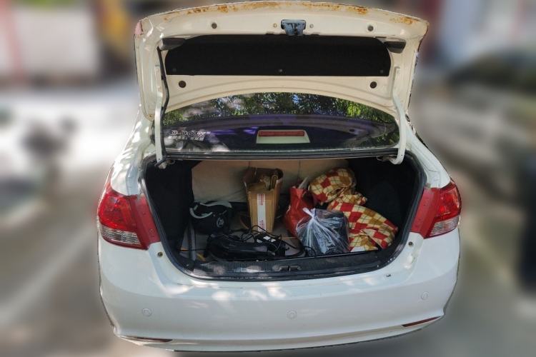 Used BAIC E Series 2013 Sedan 1.5L Automatic Leshang Edition Trunk