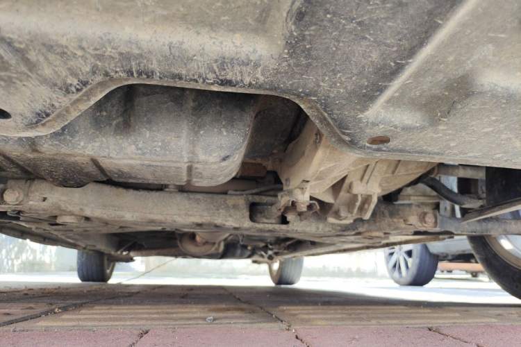 Used BAIC E Series 2013 Sedan 1.5L Manual Leshang Version Chassis Front