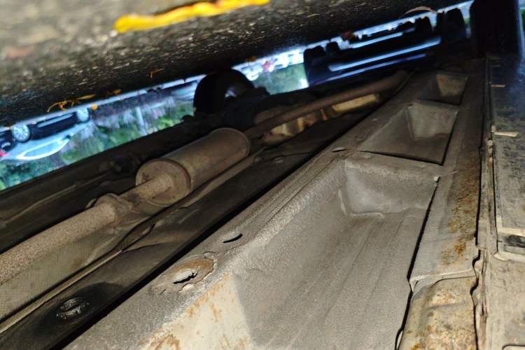 Used BAIC E Series 2013 Sedan 1.3L Manual Lotte Edition Chassis Front Right