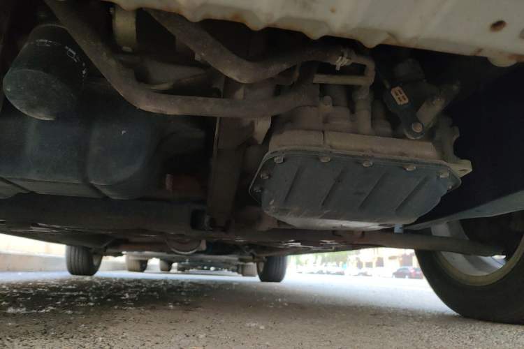 Used BAIC E Series 2013 Hatchback 1.5L Automatic Lotte Edition Chassis Front