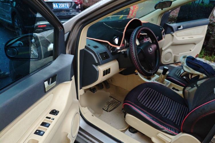 Used BAIC E Series 2013 Sedan 1.3L Manual Lotte Edition Driver Seat