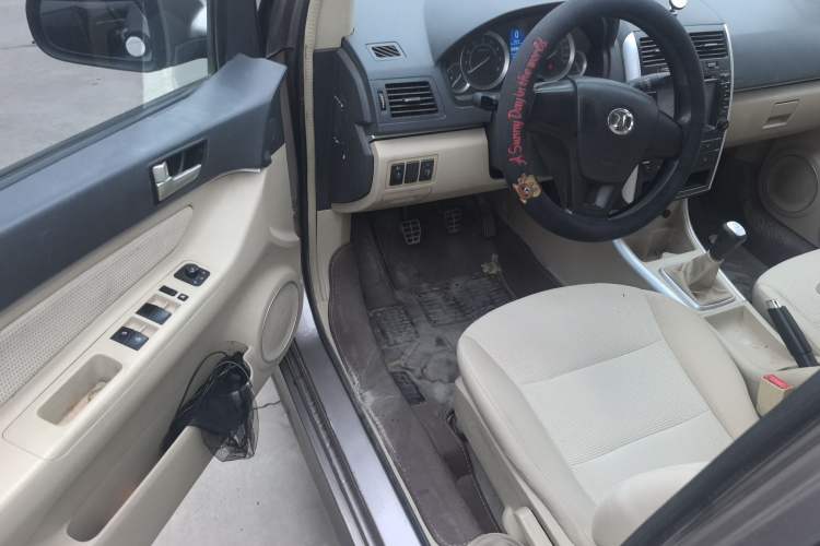 Used BAIC E Series 2013 Sedan 1.3L Manual Lotte Edition Driver Seat