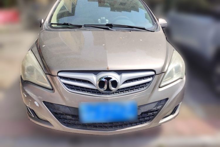 Used BAIC E Series 2013 Sedan 1.5L Manual Leshang Version Front