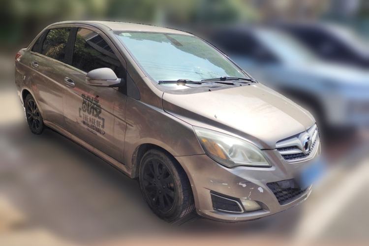 Used BAIC E Series 2013 Sedan 1.5L Manual Leshang Version Front Right 45 Deg