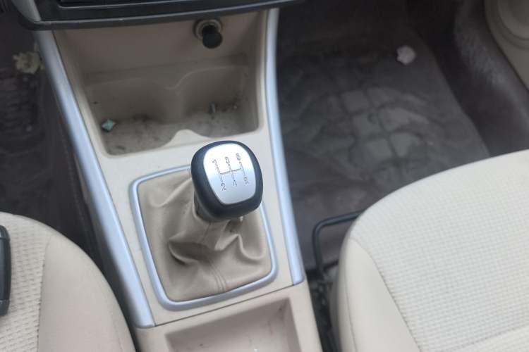 Used BAIC E Series 2013 Sedan 1.3L Manual Lotte Edition Gear Lever
