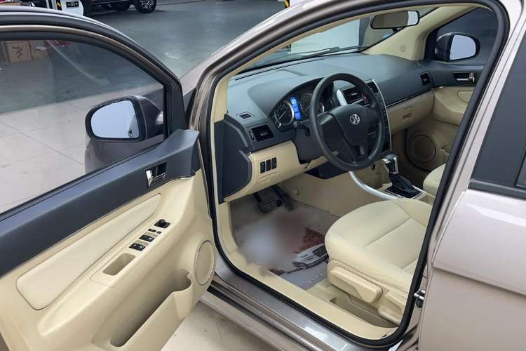 Used BAIC E Series 2013 Sedan 1.5L Automatic Lotte Edition Interior 2