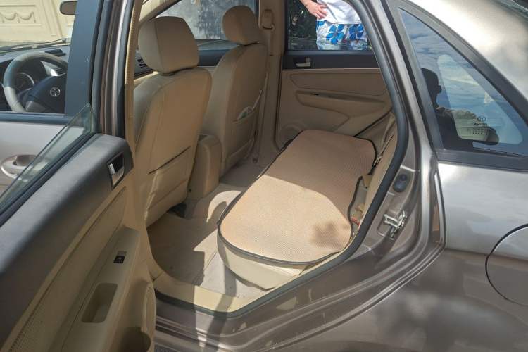 Used BAIC E Series 2013 Sedan 1.3L Manual Lotte Edition Left Rear Seat