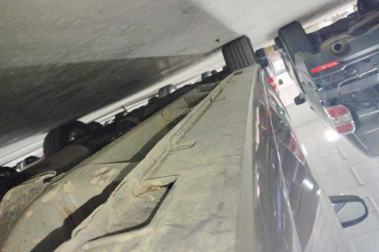 Used BAIC E Series 2013 Sedan 1.5L Manual Lotte Edition Left Side Sill