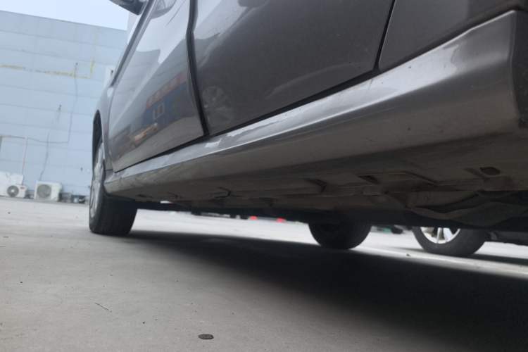 Used BAIC E Series 2013 Sedan 1.3L Manual Lotte Edition Left Side Sill