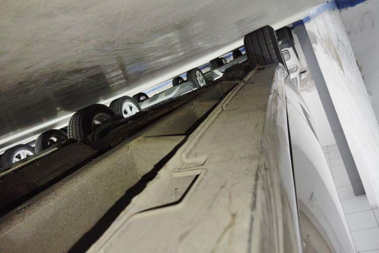 Used BAIC E Series 2013 Sedan 1.5L Manual Lotte Edition Right Side Sill