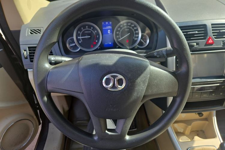 Used BAIC E Series 2013 Sedan 1.5L Manual Lotte Edition Steering Wheel