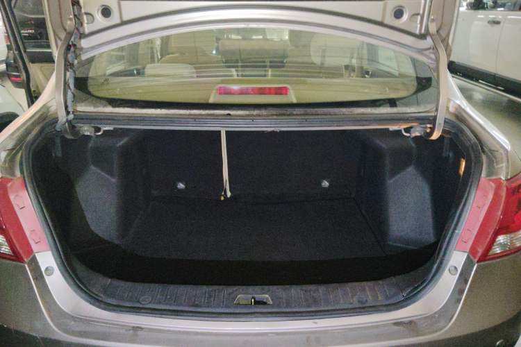 Used BAIC E Series 2013 Sedan 1.5L Manual Lotte Edition Trunk