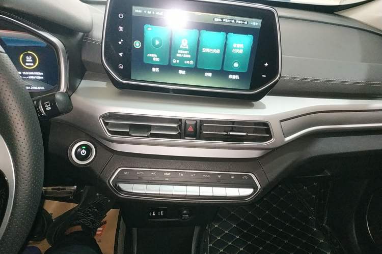 Used BAIC New Energy Beijing EX3 2019 R600 Jingshang Edition Audio And AC Panel