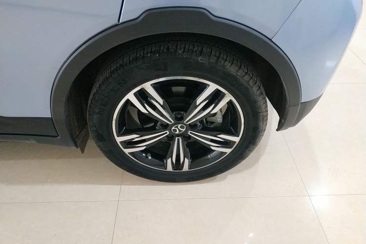 Used BAIC New Energy Beijing EX3 2019 R600 Jingshang Edition Left Rear Wheel Hub