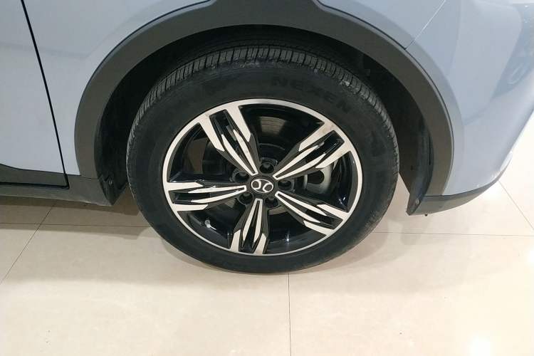 Used BAIC New Energy Beijing EX3 2019 R600 Jingshang Edition Right Front Wheel Hub