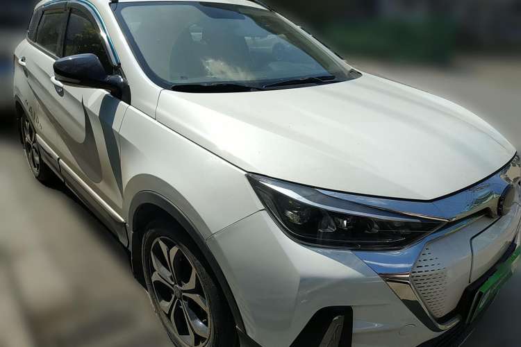 Used BAIC New Energy Beijing EX5 2019 Yuefeng Edition Front Right 45 Deg