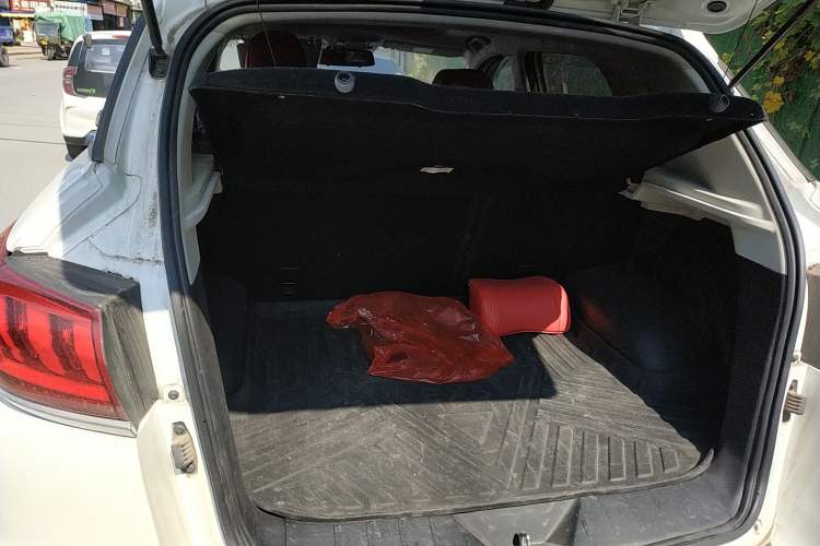 Used BAIC New Energy Beijing EX5 2019 Yuefeng Edition Trunk
