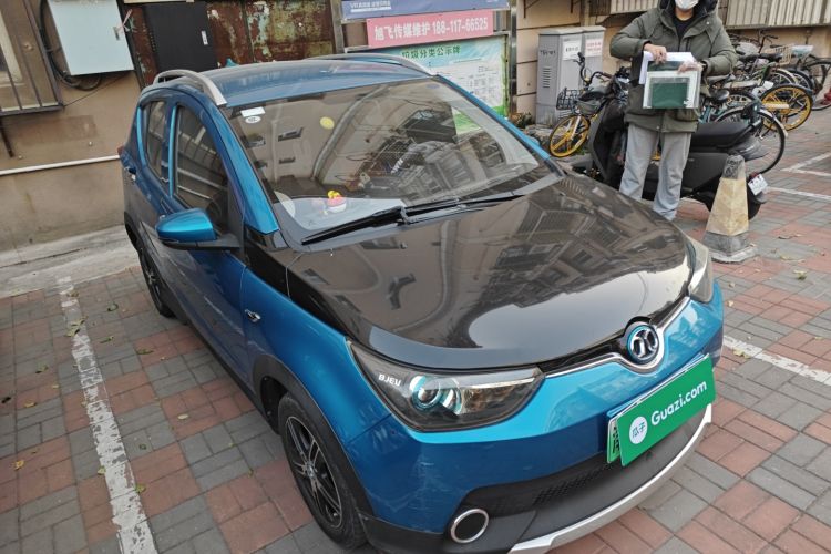 Used BAIC New Energy EC 2017 EC180 Elegant Edition Front Right 45 Deg