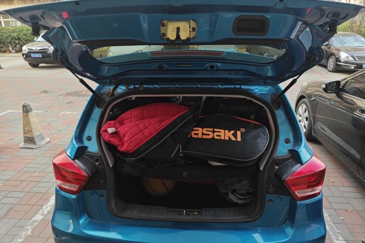 Used BAIC New Energy EC 2017 EC180 Elegant Edition Trunk