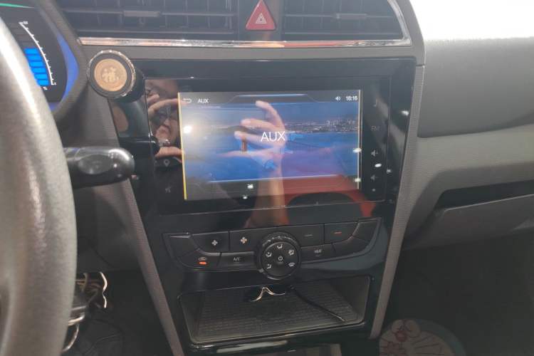 Used BAIC New Energy EC 2017 EC180 Elegant Edition Audio And AC Panel