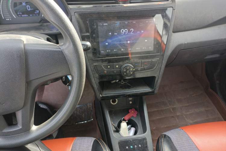 Used BAIC New Energy EC 2017 EC180 Elegant Edition Audio And AC Panel