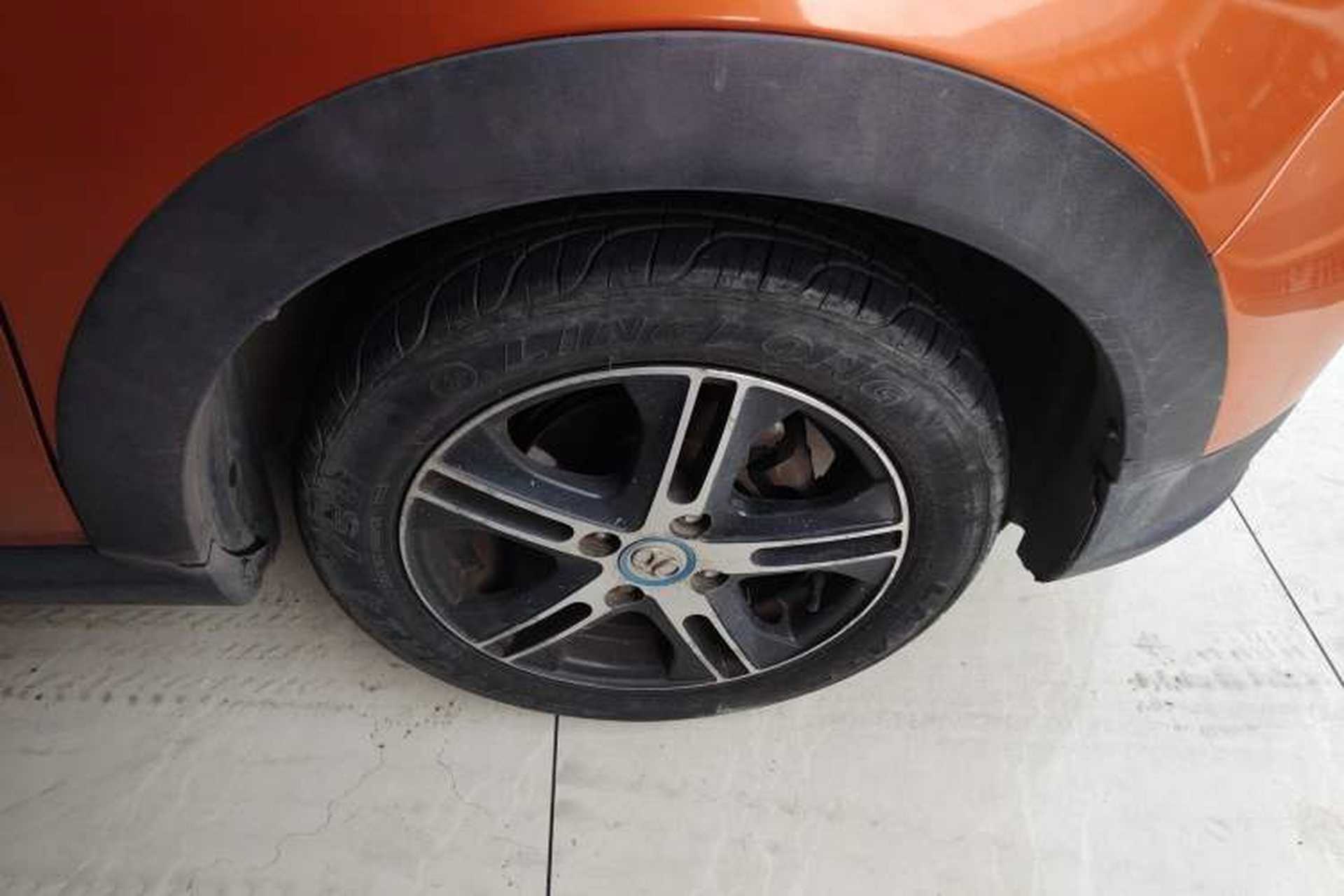 Used BAIC New Energy EC 2017 EC180 Elegant Edition Right Front Wheel Hub