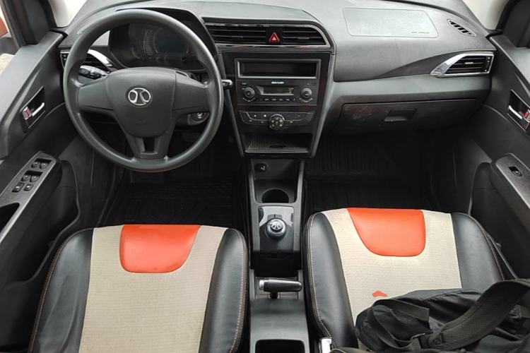 Used BAIC New Energy EC 2017 EC180 Dynamic Edition Center Console