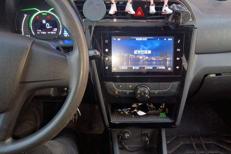 Used BAIC New Energy EC 2017 EC180 Elegant Edition Audio And AC Panel