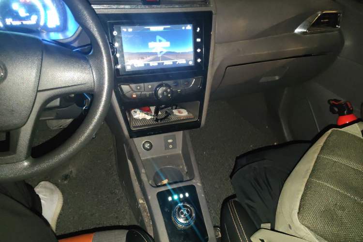 Used BAIC New Energy EC 2017 EC180 Elegant Edition Audio And AC Panel