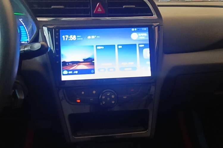 Used BAIC New Energy EC 2017 EC200 Dynamic Edition Audio And AC Panel