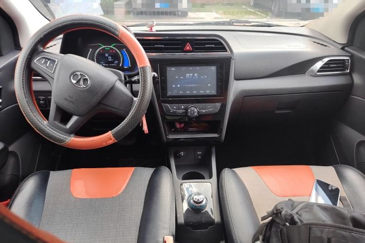 Used BAIC New Energy EC 2017 EC200 Elegant Edition Center Console