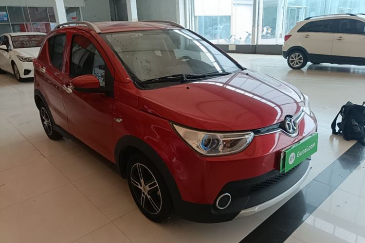 Used BAIC New Energy EC 2017 EC200 Dynamic Edition Front Right 45 Deg