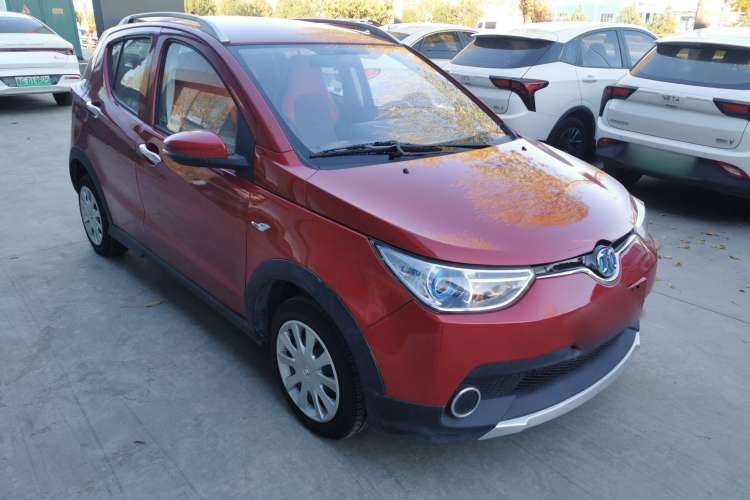 Used BAIC New Energy EC 2017 EC180 Dynamic Edition Front Right 45 Deg