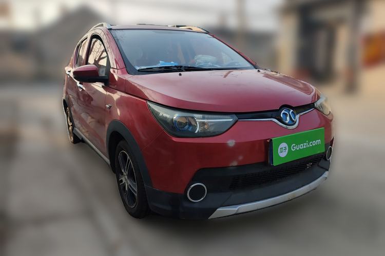 Used BAIC New Energy EC 2017 EC180 Elegant Edition Front Right 45 Deg
