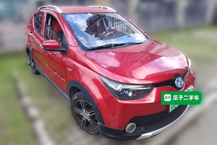 Used BAIC New Energy EC 2017 EC200 Elegant Edition Front Right 45 Deg