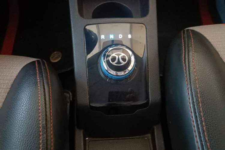 Used BAIC New Energy EC 2017 EC200 Dynamic Edition Gear Lever