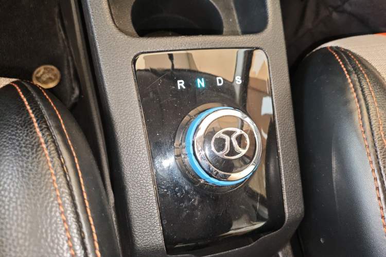Used BAIC New Energy EC 2017 EC200 Dynamic Edition Gear Lever