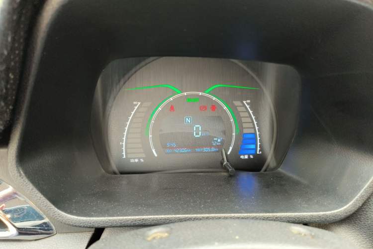 Used BAIC New Energy EC 2017 EC180 Dynamic Edition Instrument Cluster